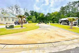 12477 Gateway Dr, Elberta, AL 36530 - Photo 1