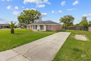 18979 Dalewood Cir, Robertsdale, AL 36567 - Photo 2