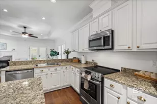 1052 Linlen Ave, Mobile, AL 36609 - Photo 6