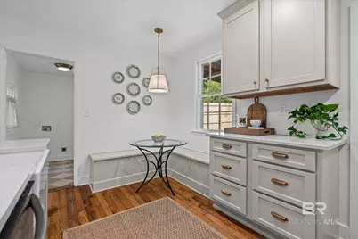 5210 S Pineview Lane, Mobile, AL 36608 - Photo 8