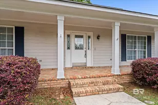 6104 Scenic W Dr, Mobile, AL 36693 - Photo 2