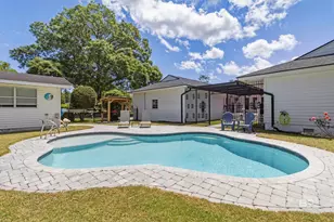 302 W Satsuma Ave, Foley, AL 36535 - Photo 50