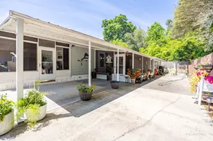 1524 Valencia Dr, Lillian, AL 36549 - Photo 4