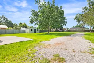 715 W Orchid Ave, Foley, AL 36535 - Photo 40