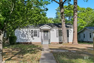 953 Cloverdale Dr, Mobile, AL 36606 - Photo 2