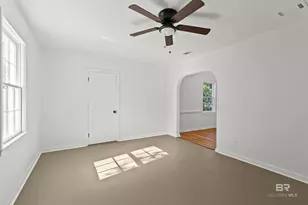 953 Cloverdale Dr, Mobile, AL 36606 - Photo 8