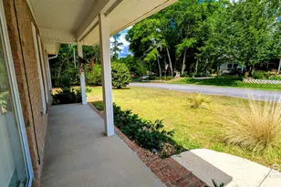 2758 Manuel Cir, Lillian, AL 36549 - Photo 2