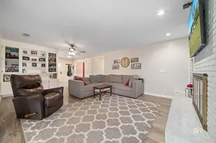 1410 S Juniper St, Foley, AL 36535 - Photo 6