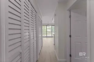 2062 N Seacliff Dr, Daphne, AL 36526 - Photo 2