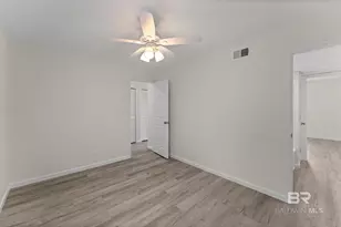 2062 N Seacliff Dr, Daphne, AL 36526 - Photo 10