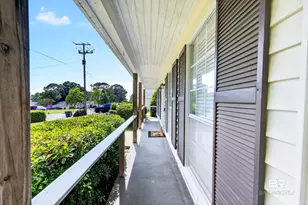 145 Country Club Dr, Daphne, AL 36526 - Photo 10