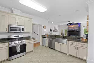 7379 Cypress Ave, Daphne, AL 36526 - Photo 8