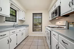 6421 St Thomas Ct, Mobile, AL 36618 - Photo 6