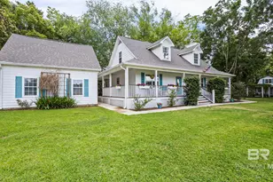 205 SE 2nd St, Summerdale, AL 36580 - Photo 2