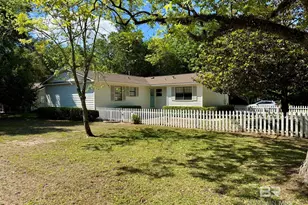 382 Pecan Ave, Fairhope, AL 36532 - Photo 2