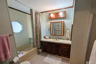 1558 Valencia Dr, Lillian, AL 36549 - Photo 14