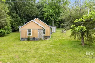 18318 Kendrick Rd, Robertsdale, AL 36567 - Photo 2