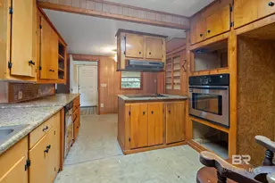 18318 Kendrick Rd, Robertsdale, AL 36567 - Photo 10