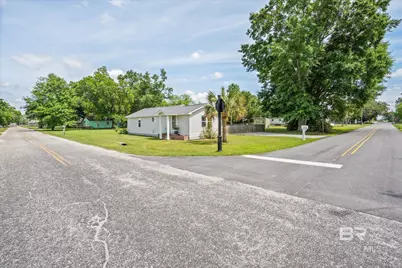 207 W Jefferson Avenue, Summerdale, AL 36580 - Photo 1
