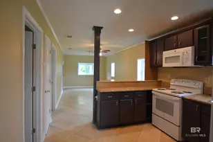 422 W 4th Ave, Foley, AL 36535 - Photo 8