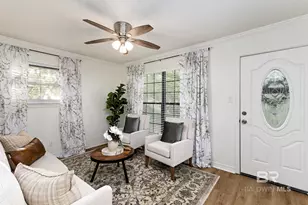 5404 Forest Park Dr, Mobile, AL 36618 - Photo 4