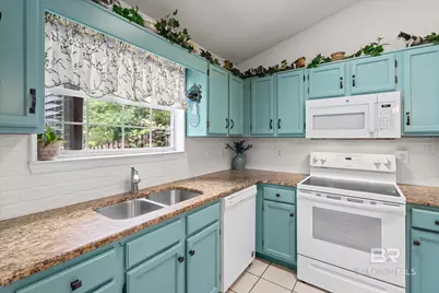 314 N Spring Lake Drive, Mobile, AL 36695 - Photo 6