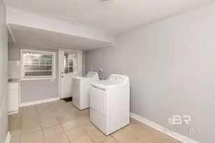 263 E Border Dr, Mobile, AL 36608 - Photo 6