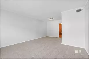 527 Highland Woods Dr, Mobile, AL 36608 - Photo 2