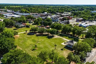 213 McKenzie St, Foley, AL 36535 - Photo 34