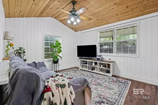 18935 E Hammond St, Robertsdale, AL 36567 - Photo 4