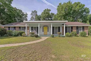 174 Country Club Dr, Daphne, AL 36526 - Photo 1