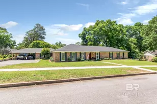637 W Tudor Ln, Mobile, AL 36608 - Photo 2