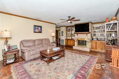 637 W Tudor Lane, Mobile, AL 36608 - Photo 8