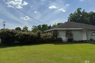 315 S Hoyle Ave, Bay Minette, AL 36507 - Photo 4