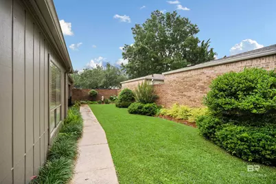 17 W Cobblestone Way, Mobile, AL 36608 - Photo 4