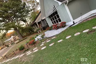 5906 Sweetwater Cir, Fairhope, AL 36532 - Photo 2