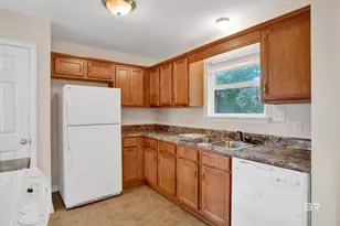 8440 Kendall Ct, Mobile, AL 36695 - Photo 6