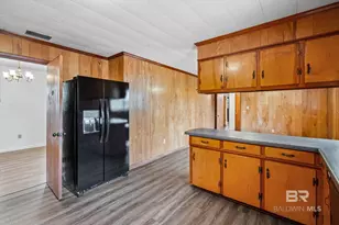 605 N Day Ave, Bay Minette, AL 36507 - Photo 10