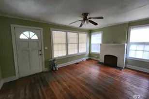 70 Glenwood St, Mobile, AL 36606 - Photo 6