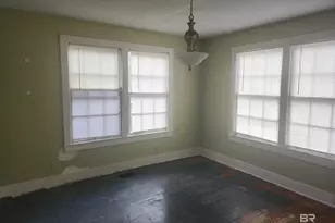 70 Glenwood St, Mobile, AL 36606 - Photo 12