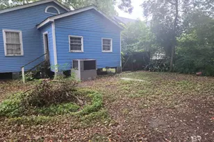 70 Glenwood St, Mobile, AL 36606 - Photo 4