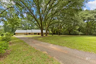 20010 Oakdale Ln, Robertsdale, AL 36567 - Photo 2