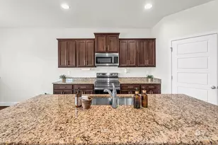 1319 W Selby Phillips Dr, Mobile, AL 36695 - Photo 16