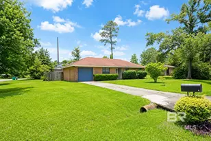 614 E Gate Cir, Foley, AL 36535 - Photo 1