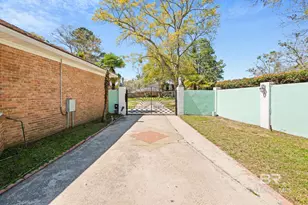 1255 Spring Valley Dr, Mobile, AL 36693 - Photo 64