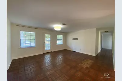 105 N Sara Avenue, Spanish Fort, AL 36527 - Photo 2
