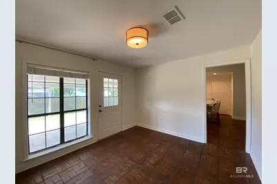 105 N Sara Avenue, Spanish Fort, AL 36527 - Photo 4