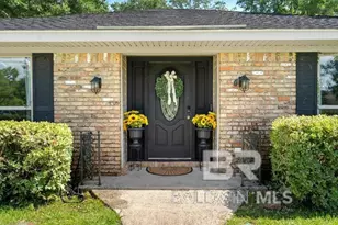 154 Country Club Dr, Daphne, AL 36526 - Photo 2