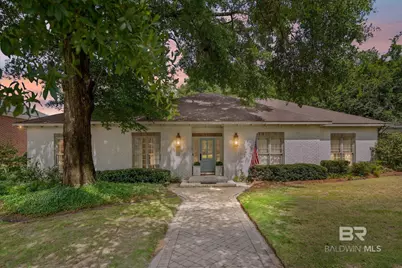 229 W Lakewood Drive, Mobile, AL 36608 - Photo 2