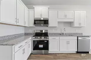 7601 Courant Cir, Foley, AL 36535 - Photo 6